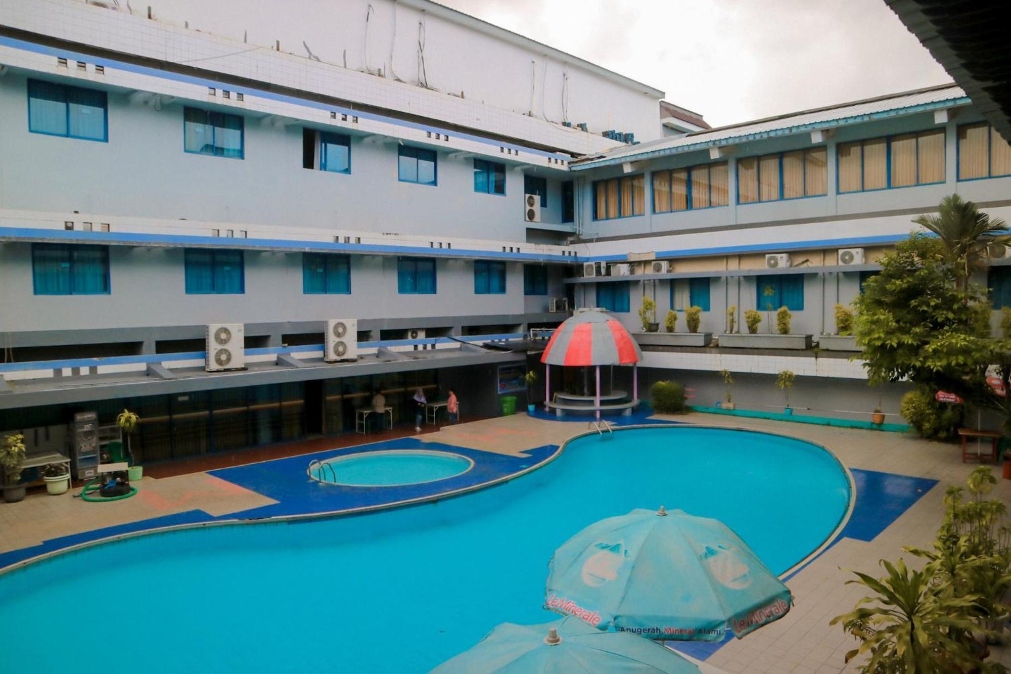 Hotel Mariat Sorong Exterior foto