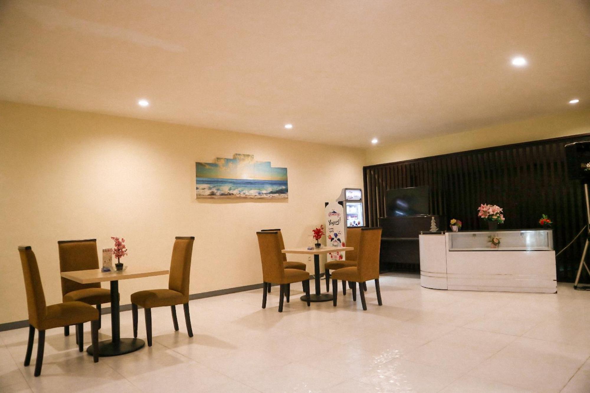 Hotel Mariat Sorong Exterior foto