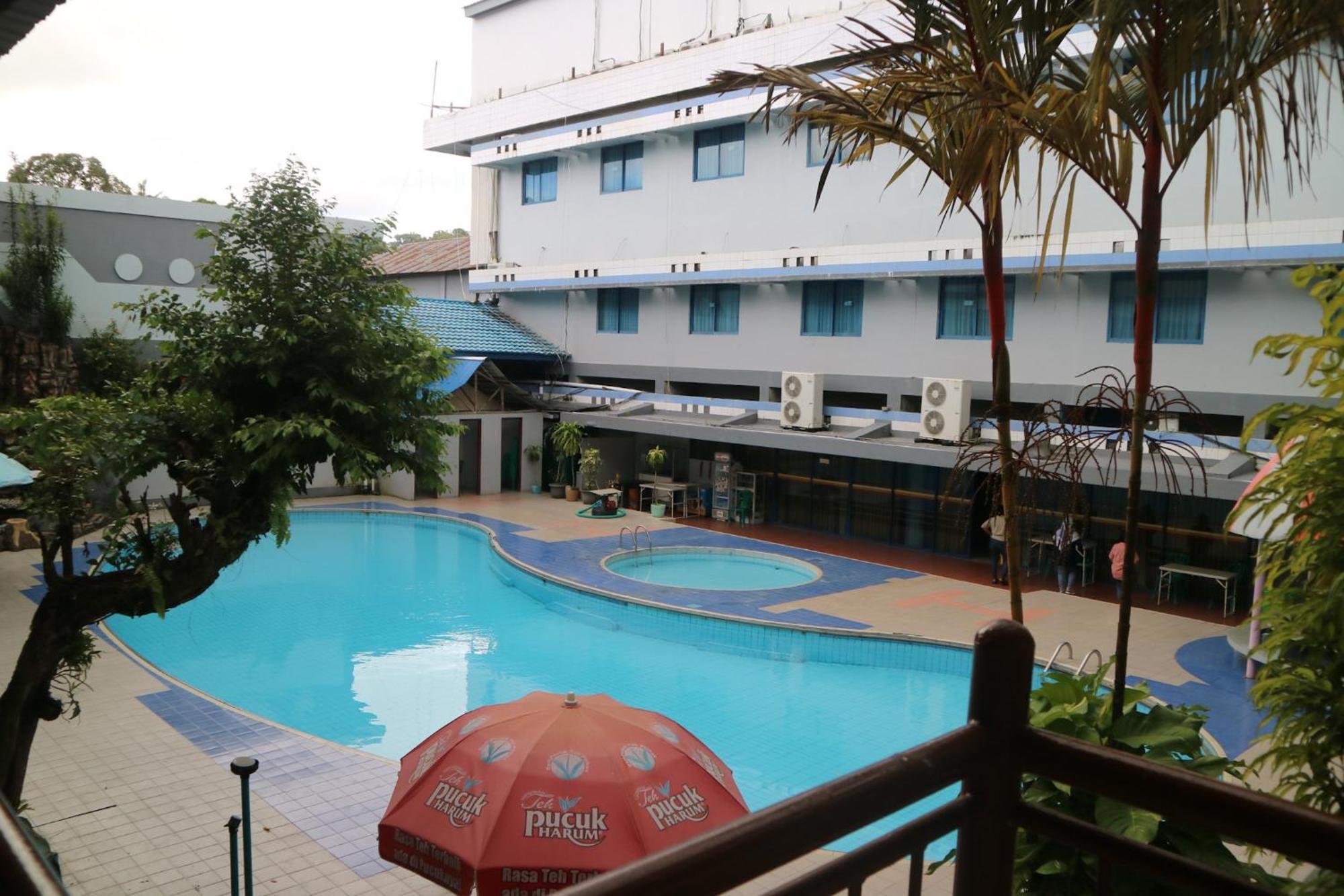 Hotel Mariat Sorong Exterior foto