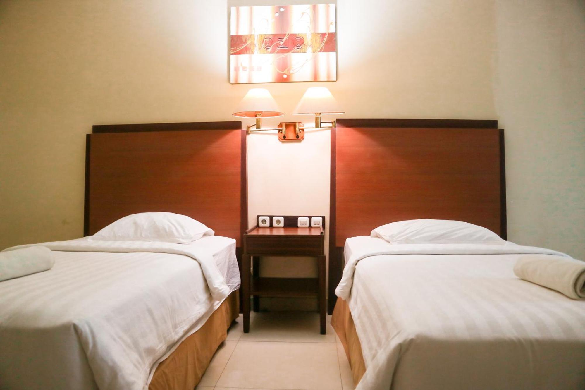 Hotel Mariat Sorong Exterior foto