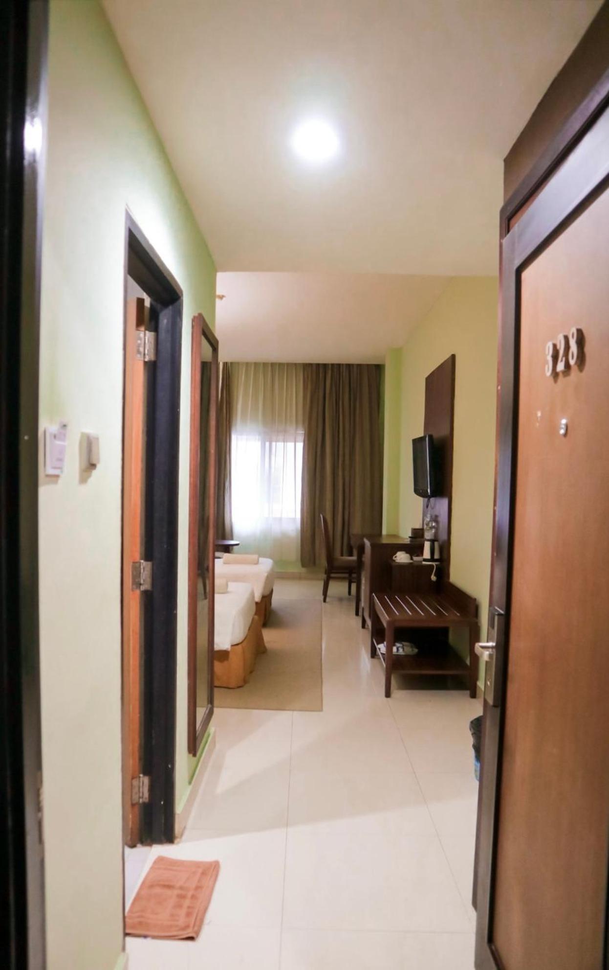 Hotel Mariat Sorong Exterior foto