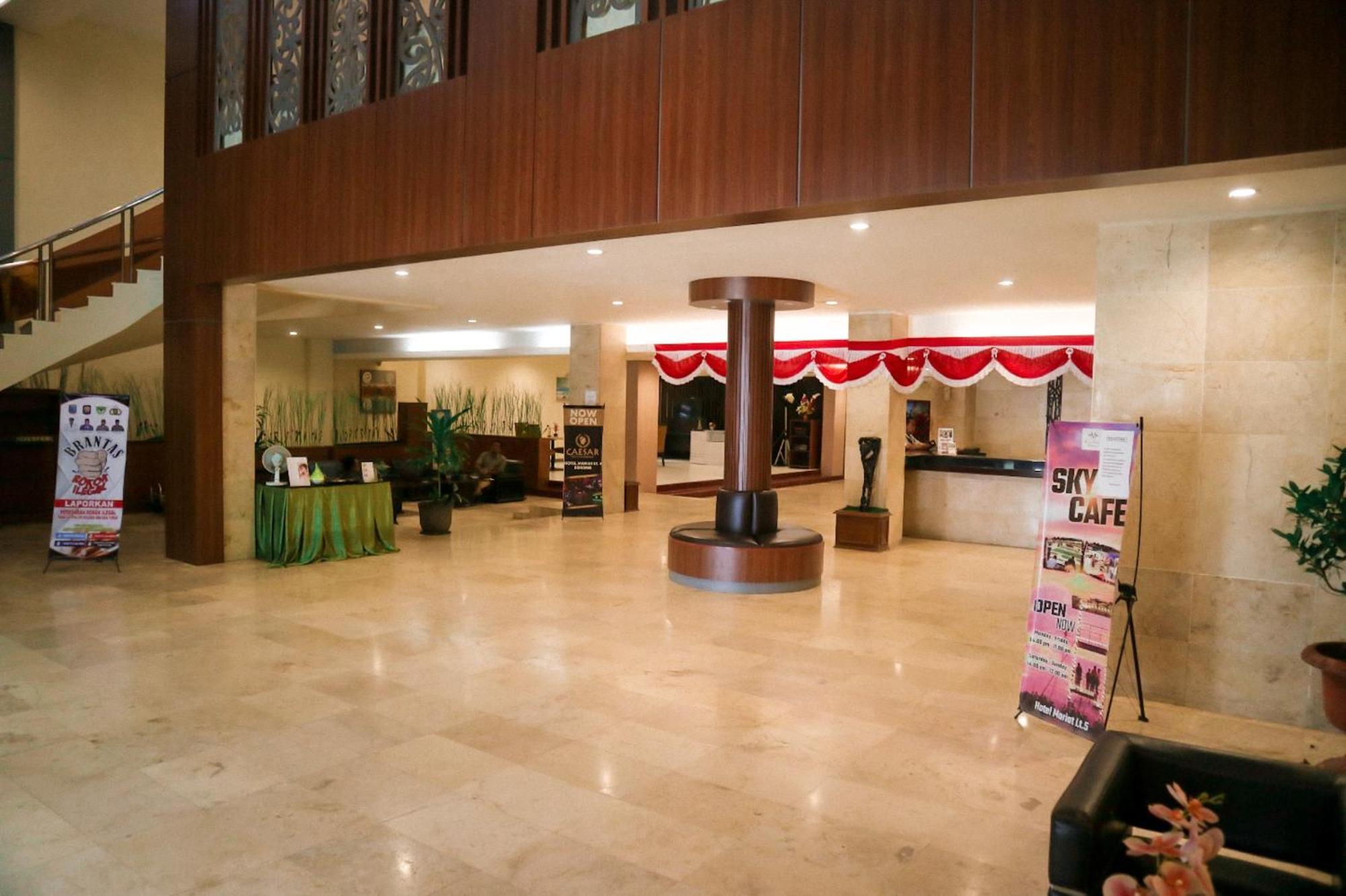 Hotel Mariat Sorong Exterior foto